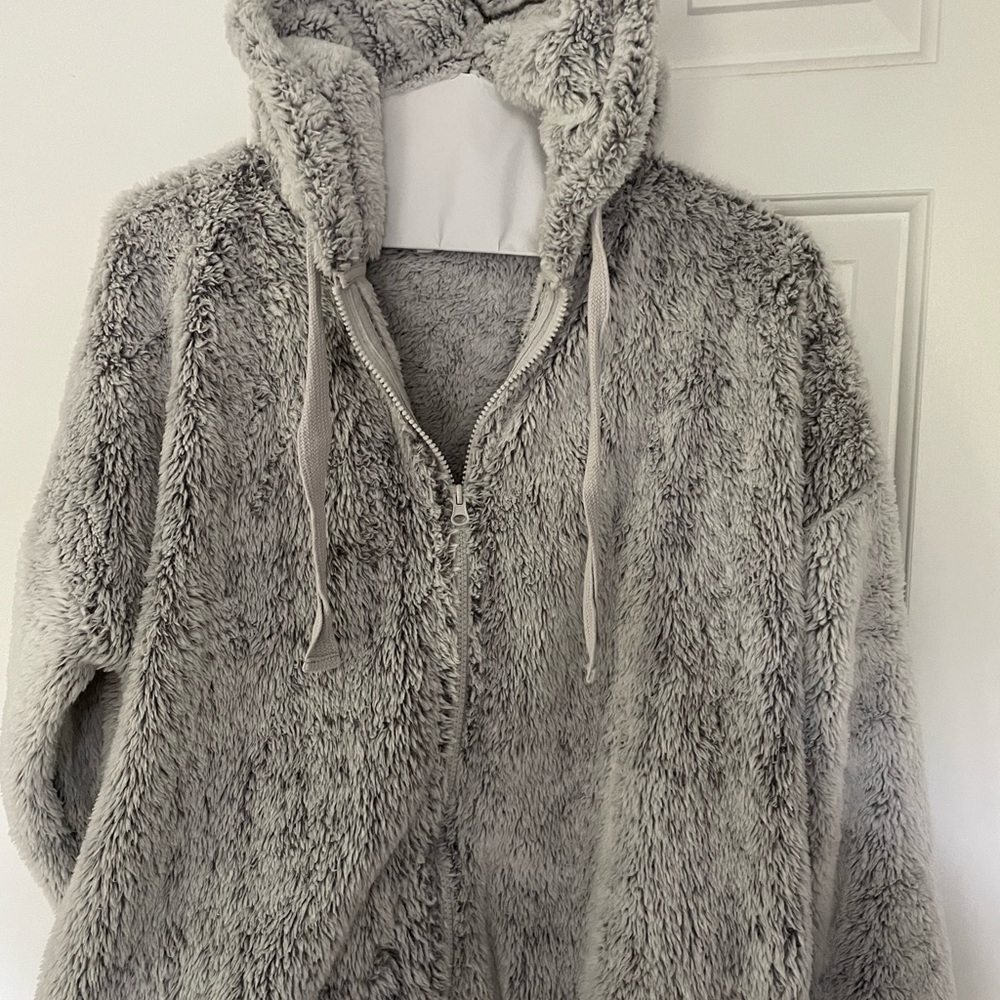 Super cozy zip up hoodie